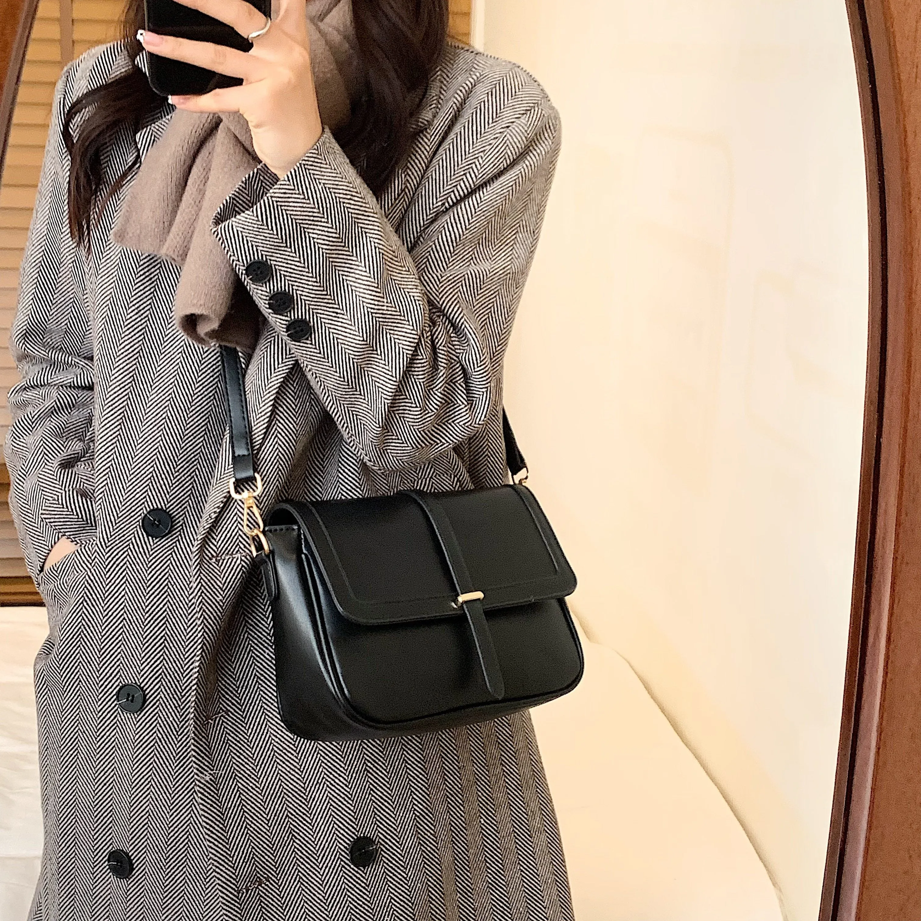 Retro Textured Square Bag, Minimalist Flap Crossbody Bag, All-Match Purse For Women