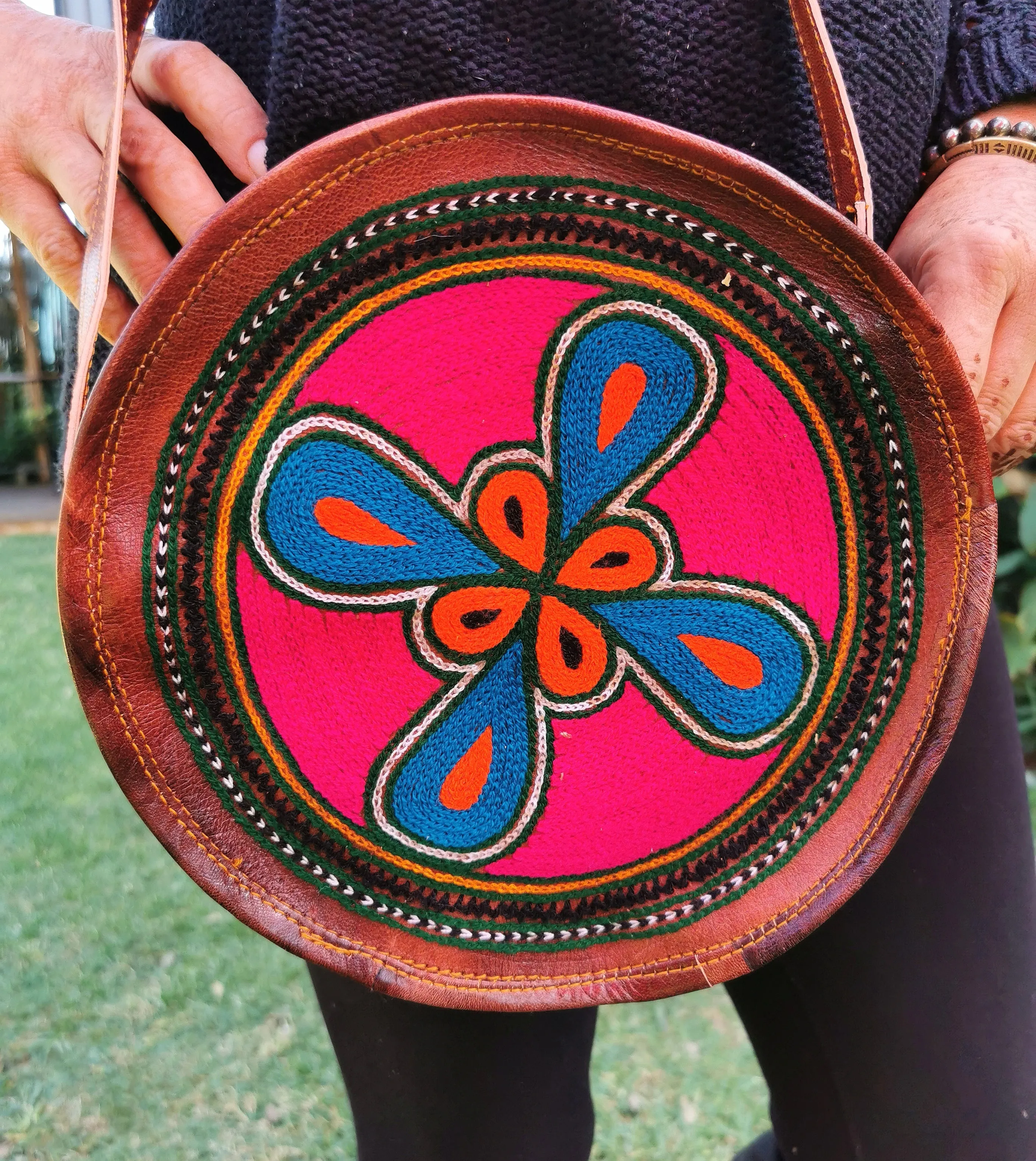 Round Leather Sling Bag (Large)