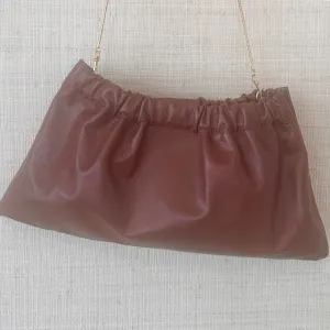 Ruched Shoulder Bag - Mahogany