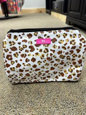 Scout Faux Paws Packin Make Up Bag