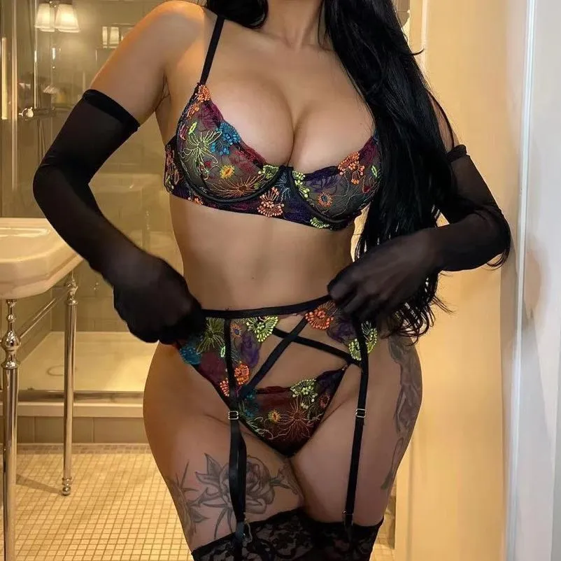 Sexy Garter Belt Embroidery Shaping Split Suit