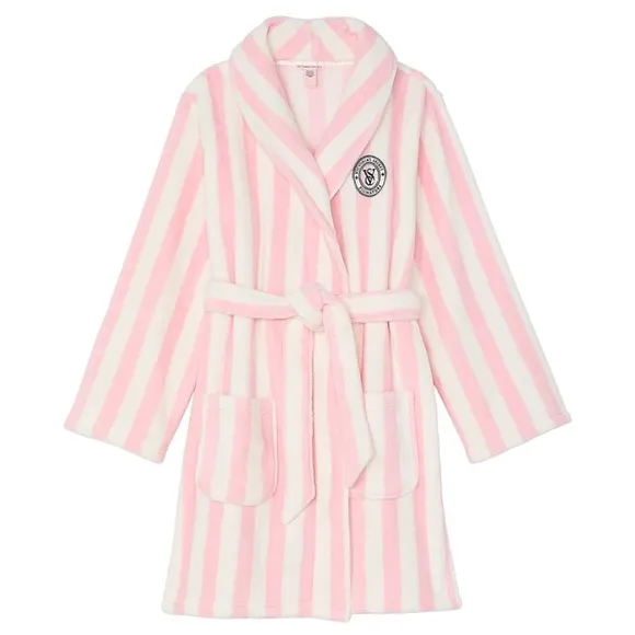 Short cozy soft plush Victoria’s Secret robe size XS/small pink and white 🤍✨💕