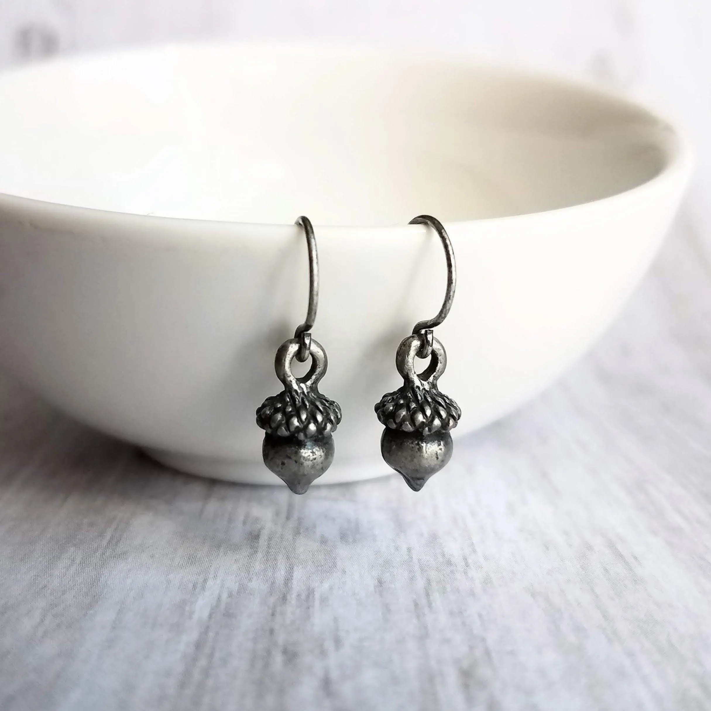 Silver Acorn Earrings, tiny acorn earring, antique silver acorn earring, small acorn earring, acorn dangle, squirrel earring, little charm