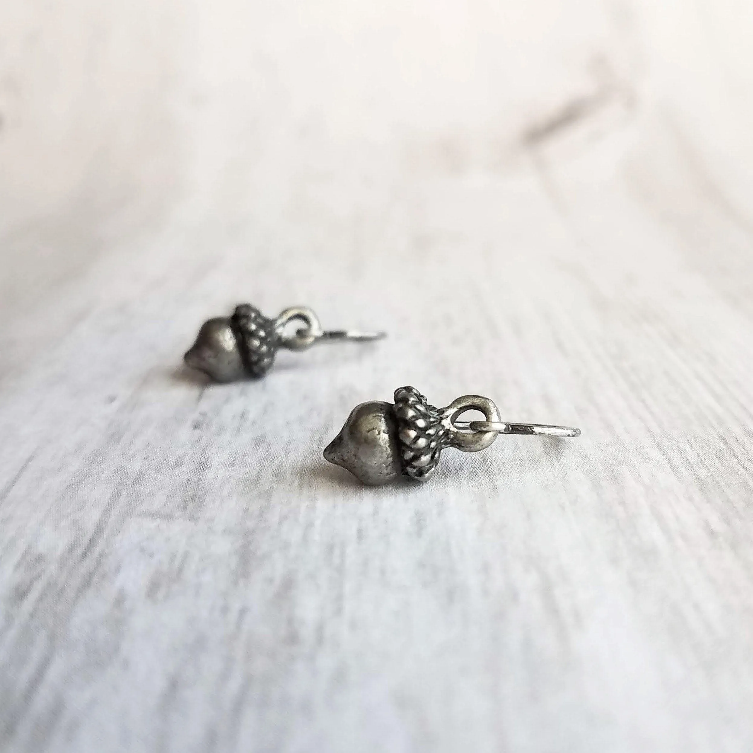 Silver Acorn Earrings, tiny acorn earring, antique silver acorn earring, small acorn earring, acorn dangle, squirrel earring, little charm