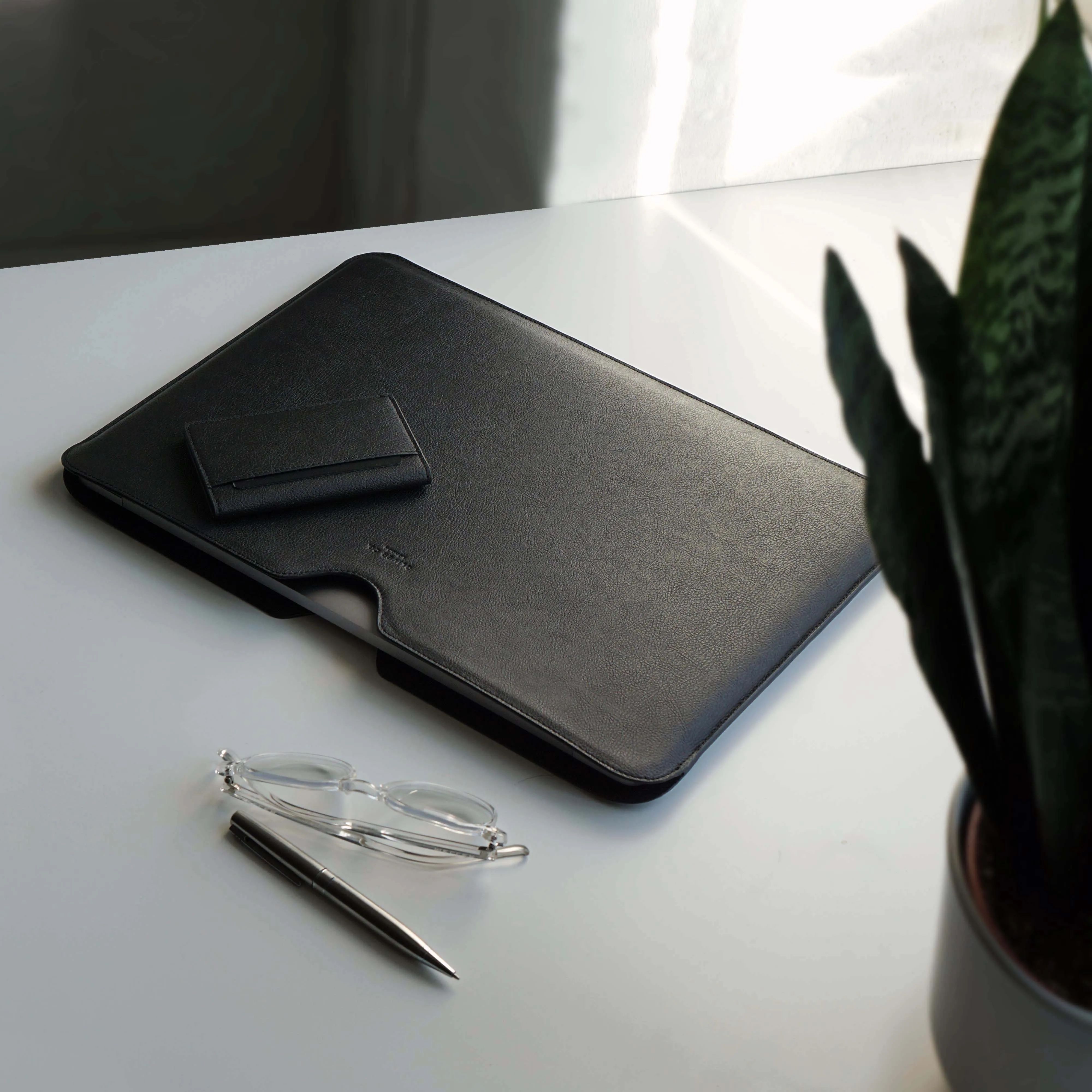 Slim Apple Leather Vegan Laptop Sleeve | Black 13"-16" Options