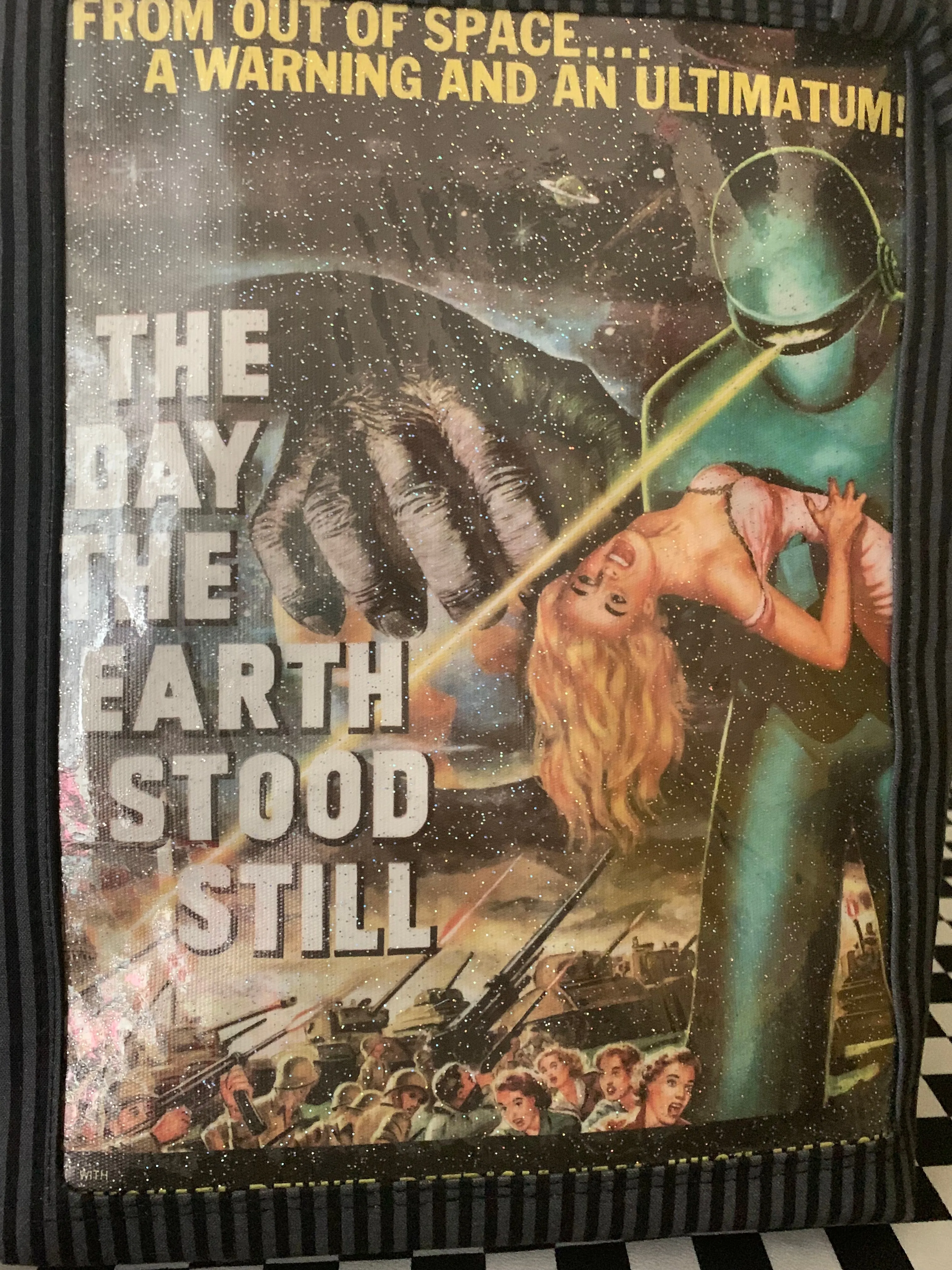 The day the earth stood still fan art frame it crossbody bag