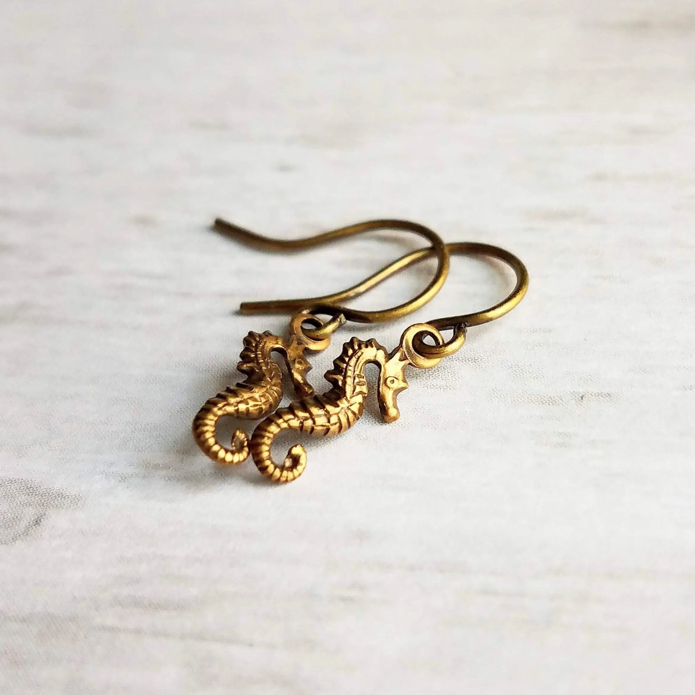 Tiny Seahorse Earrings, sea creature earring, mini seahorse earring, little bronze seahorse earring, beach earring, seahorse dangles, small