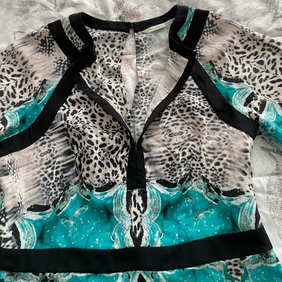 Twelfth Street by Cynthia Vincent 100% silk green animal print mini dress size 4