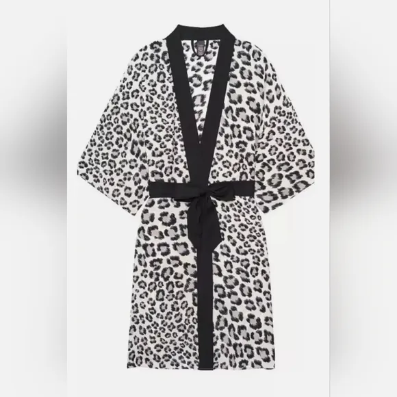 VICTORIA'S SECRET Oversized Handkerchief Kimono Robe Natural Leopard XS/S NEW