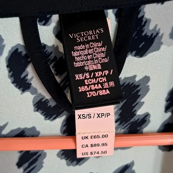 VICTORIA'S SECRET Oversized Handkerchief Kimono Robe Natural Leopard XS/S NEW