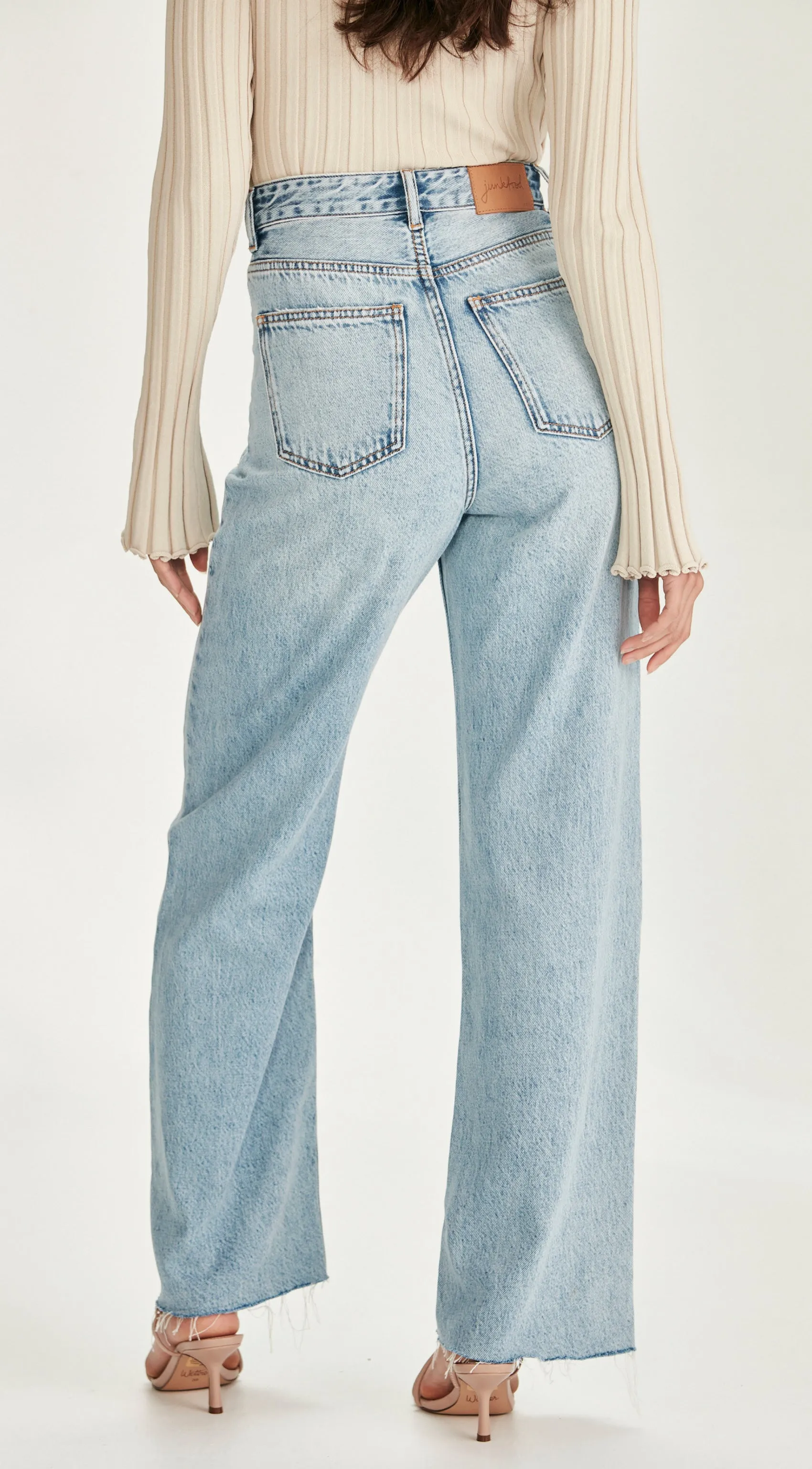 VIENNA | Jean Pale Blue
